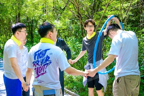 第1天 · 14:00 徒步穿越 · 4-1