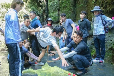 第1天 · 14:00 徒步穿越 · 6-1