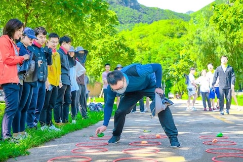 第1天 · 14:00 徒步穿越 · 2-1