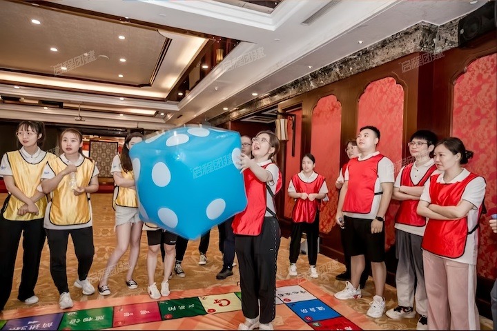 第1天 · 13:00 大富翁之旅 · 6-1